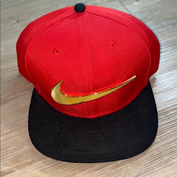 black and red nike hat